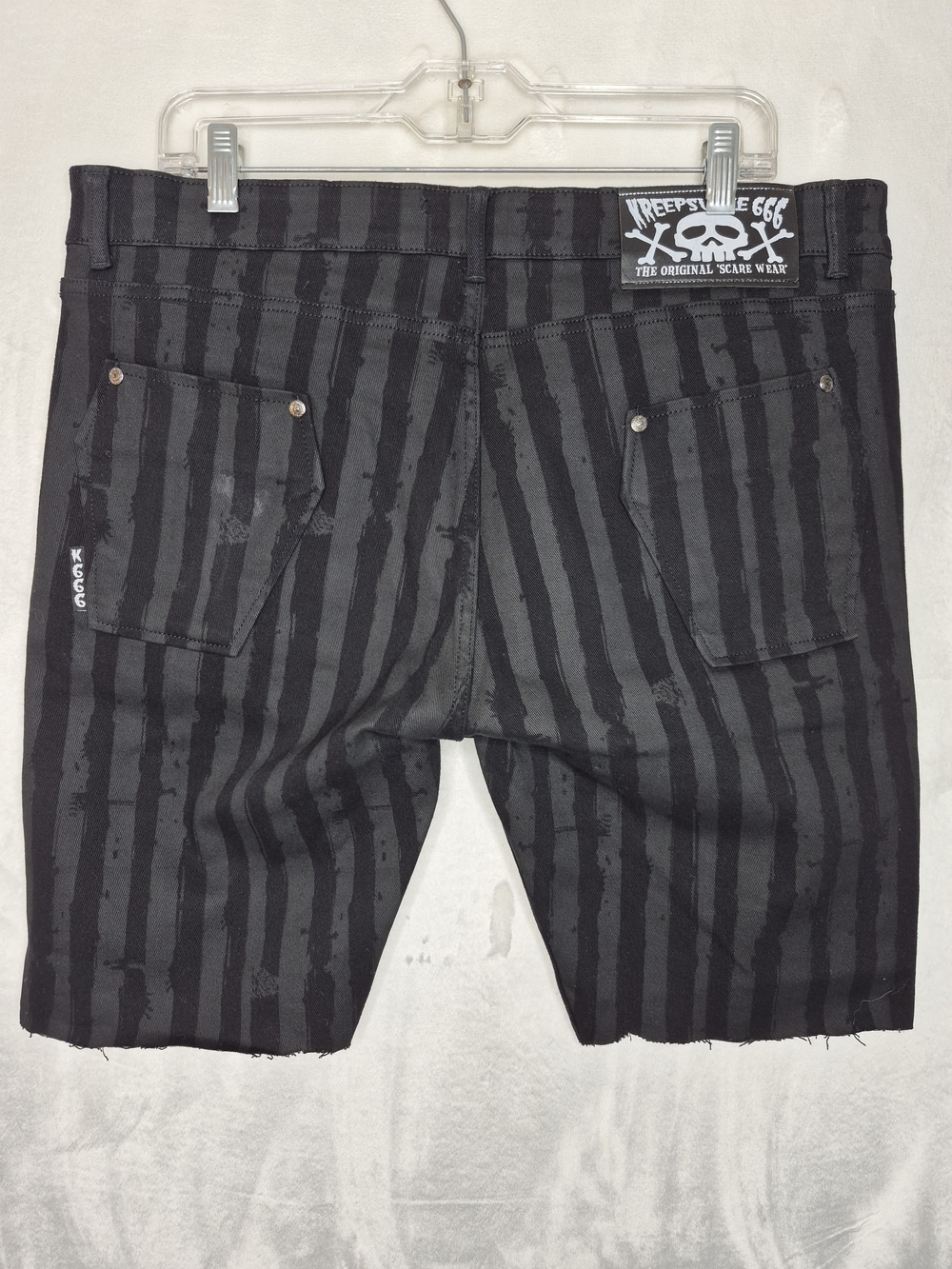 Kreepsville 666 Striped Coffin Pocket Raw Hem Shorts Goth Punk Mens Size 38 - Picture 8 of 12